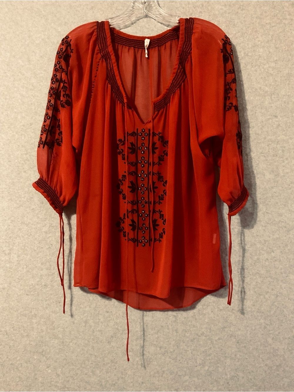 willow and clay Women's Red Embroidered Peasant Blouse 3/4 sleeves - Sz XS